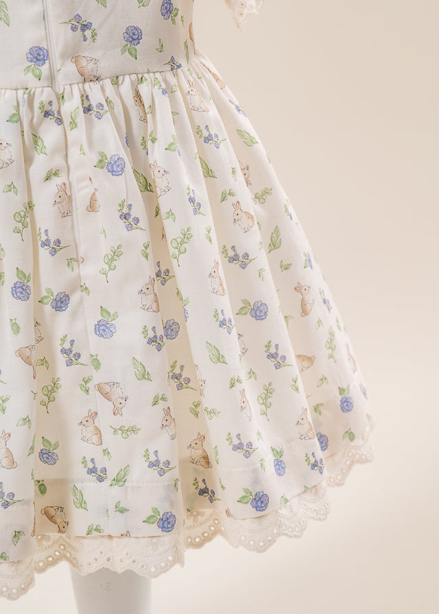 Rochita Imprimeu Iepurasi Si Dantela Crem AnneBebe