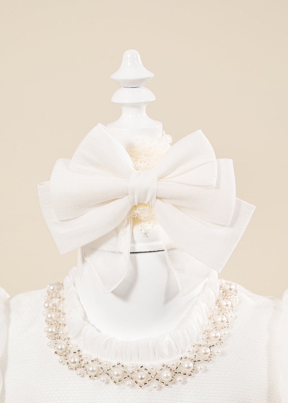 Rochita Eleganta Ivy Crem Cavalieri Cu Perle AnneBebe