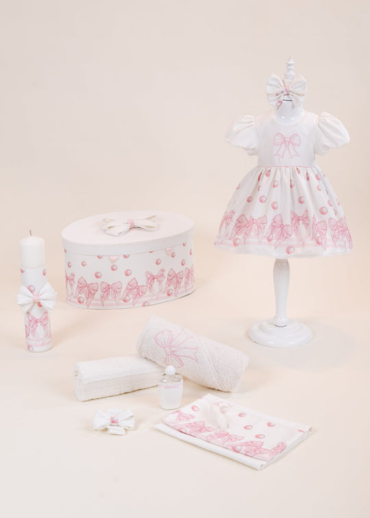 Set Botez Letty 4 Piese, Rochita, Trusou, Lumanare si Cufar Personalizat Botez AnneBebe