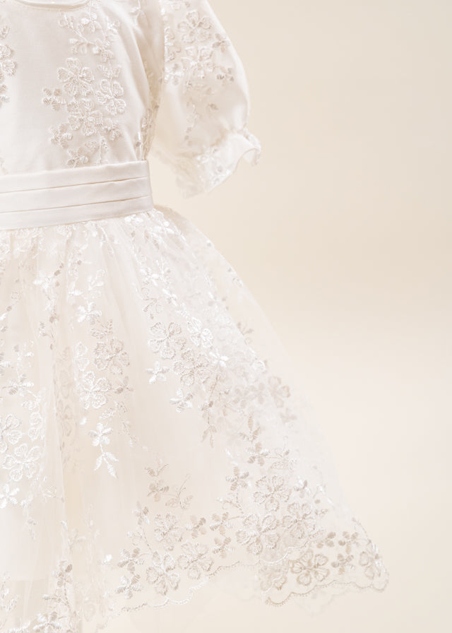 Set Botez Florina 4 Piese Rochie Trusou Lumanare si Cufar Personalizat Botez AnneBebe