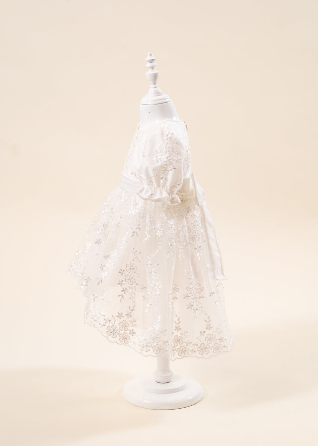 Set Botez Florina 4 Piese Rochie Trusou Lumanare si Cufar Personalizat Botez AnneBebe