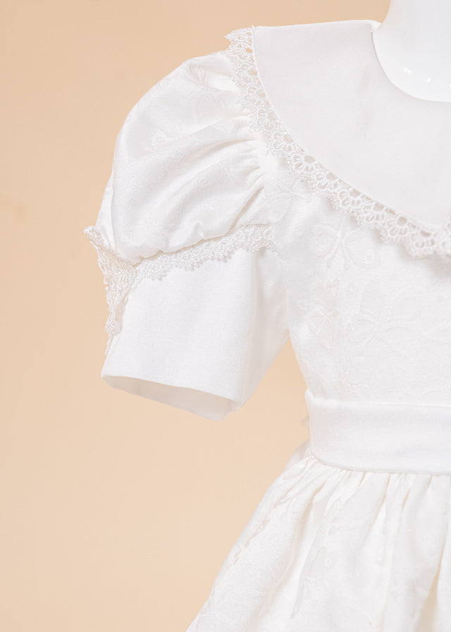 Rochita Tatiana Crem Fluturas Brodat In Talie AnneBebe