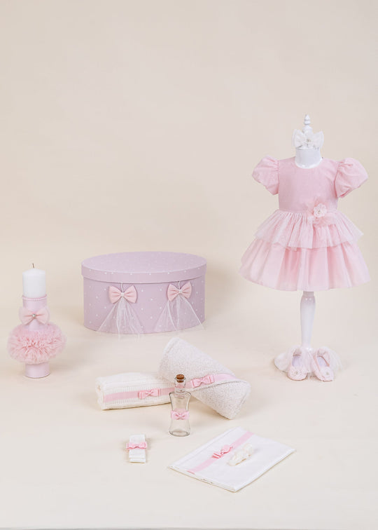 Set de Botez Franci 4 Piese cu Rochita, Trusou, Lumanare si Cufar Personalizat pentru Fete – Franci | AnneBebe