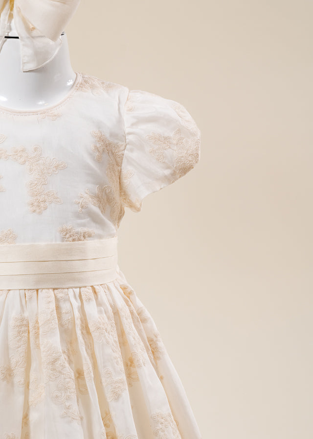 Rochita Doinita Crem Cu Dantela Capucino Brodata AnneBebe