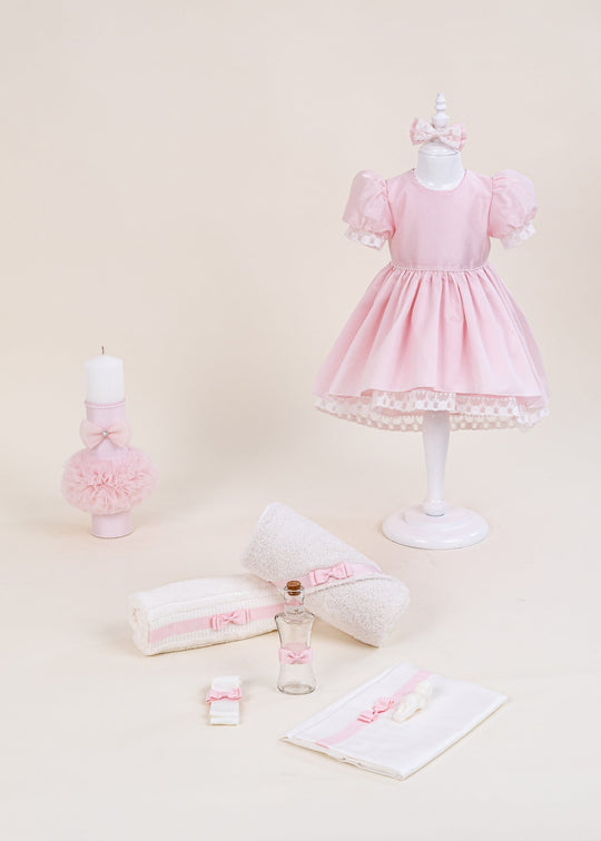 Set de Botez Lily 3 Piese cu Rochita, Trusou si Lumanare Personalizat pentru Fetite – Lily | AnneBebe