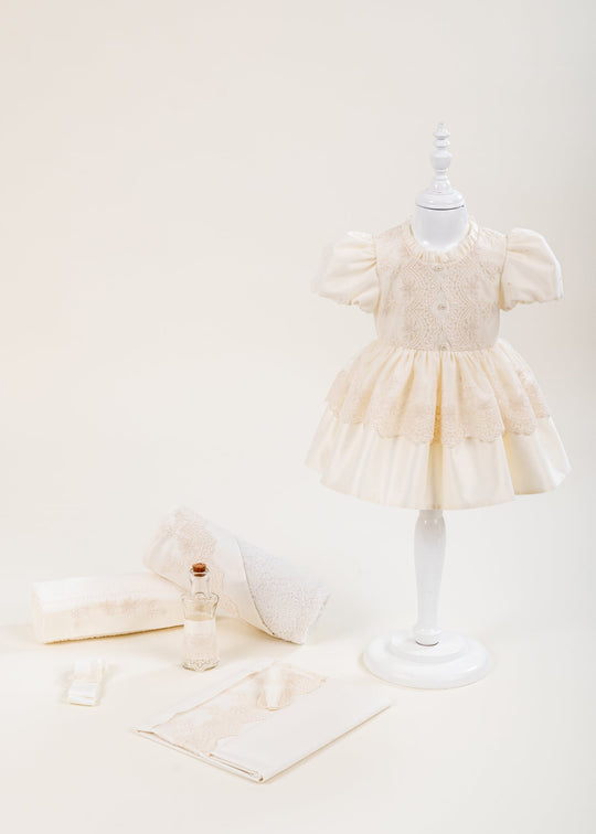 Set Botez Raina 2 Piese Rochita si Trusou Personalizat AnneBebe