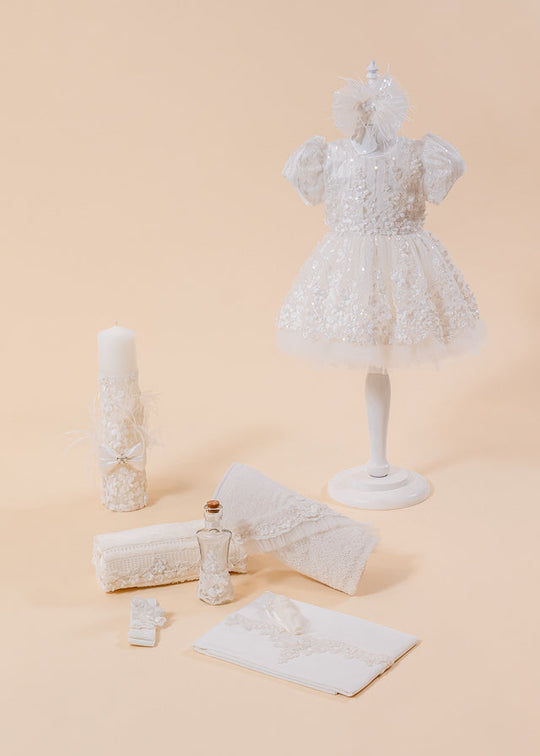 Set Botez Amira 3 Piese  Rochie Trusou si Lumanare Personalizat Botez AnneBebe