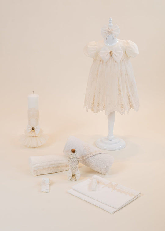 Set Botez Georgia 3 Piese, Rochita, Trusou si Lumanare Personalizat Botez AnneBebe