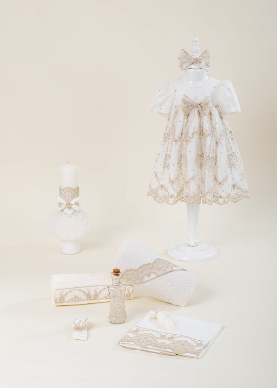 Set Botez Erica 3 Piese, Rochita, Trusou, si Lumanare Personalizat Botez AnneBebe
