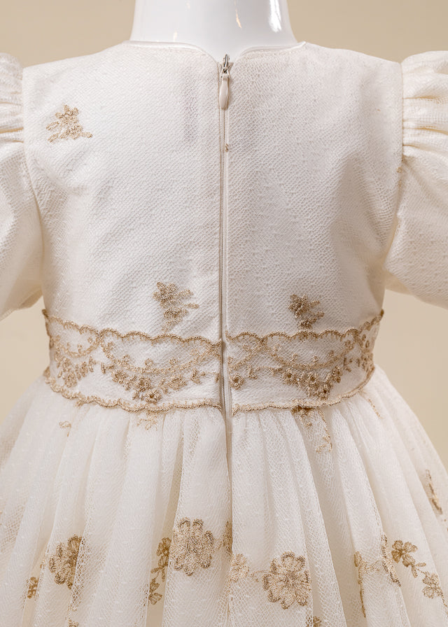 Rochita Eleganta Minodora Dantela Cappucino Cu Trena AnneBebe