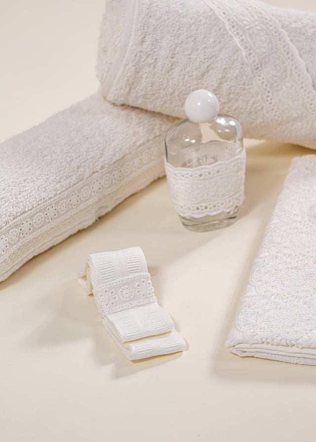 Trusou Maria Crem Dantela Bumbac Brodat AnneBebe