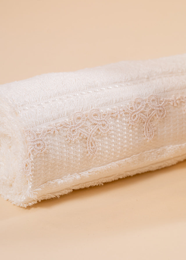 Set Botez Gabriela 2 Piese Lumanare si Trusou Personalizat Botez AnneBebe