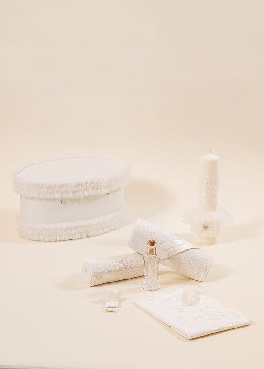 Set Botez Florina 3 Piese Lumanare Trusou si Cufar Personalizate AnneBebe