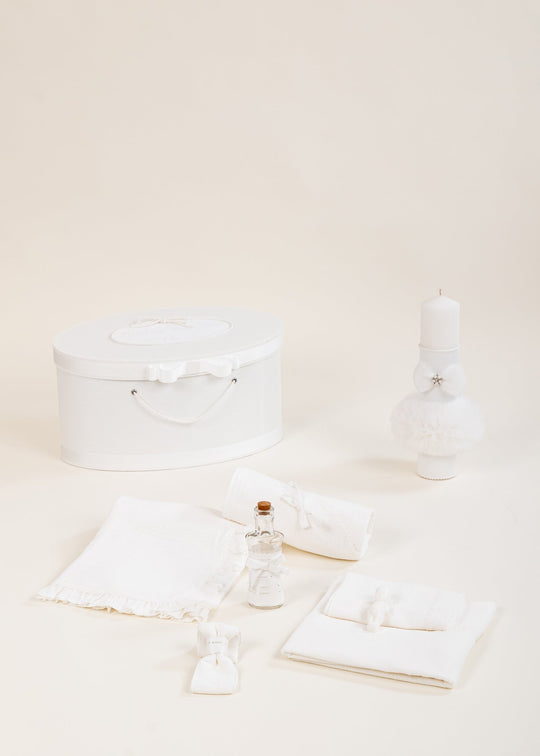 Set Botez Ana 3 Piese, Lumanare, Trusou si Cufar Personalizat Botez AnneBebe