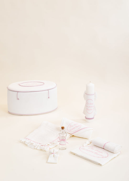 Set Botez Claudia 3 Piese, Lumanare, Trusou si Cufar Personalizat Botez AnneBebe