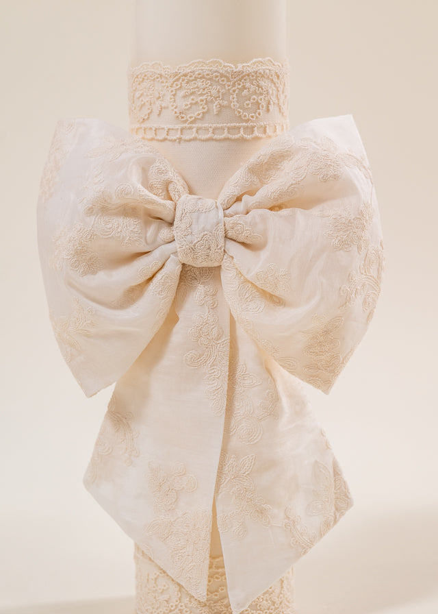 Set Botez Dorina 4 Piese Rochie Trusou Lumanare si Cufar Personalizat Botez AnneBebe