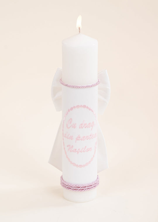 Lumanare Claudia Crem cu Snur Roz Si Broderie ,, Cu Drag Din Partea Nasilor,, AnneBebe
