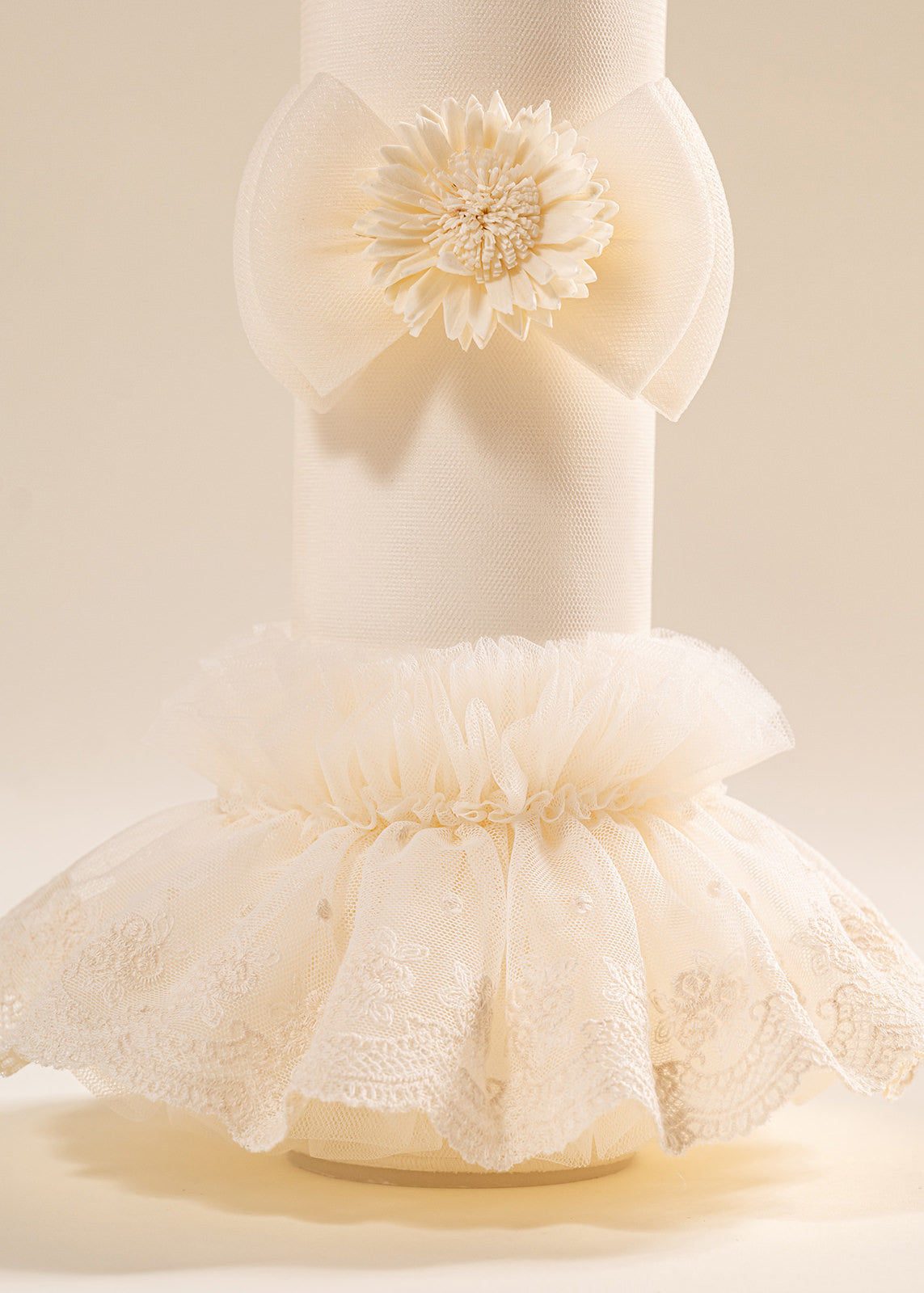 Set Botez Mira 4 Piese, Rochie, Trusou, Lumanare si Cufar Personalizat Botez AnneBebe