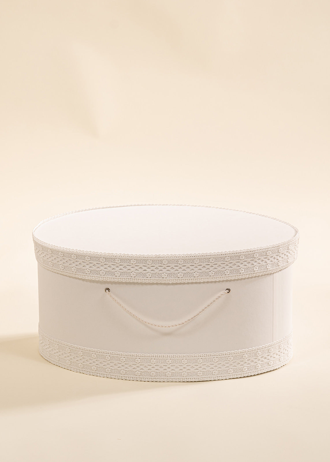 Set Botez Brandusa 3 Piese, Lumanare, Trusou si Cufar Personalizate AnneBebe