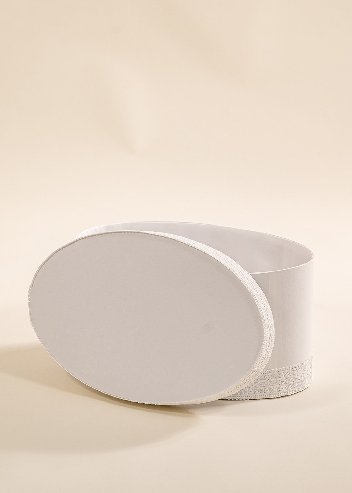 Set Botez Brandusa 3 Piese, Lumanare, Trusou si Cufar Personalizate AnneBebe