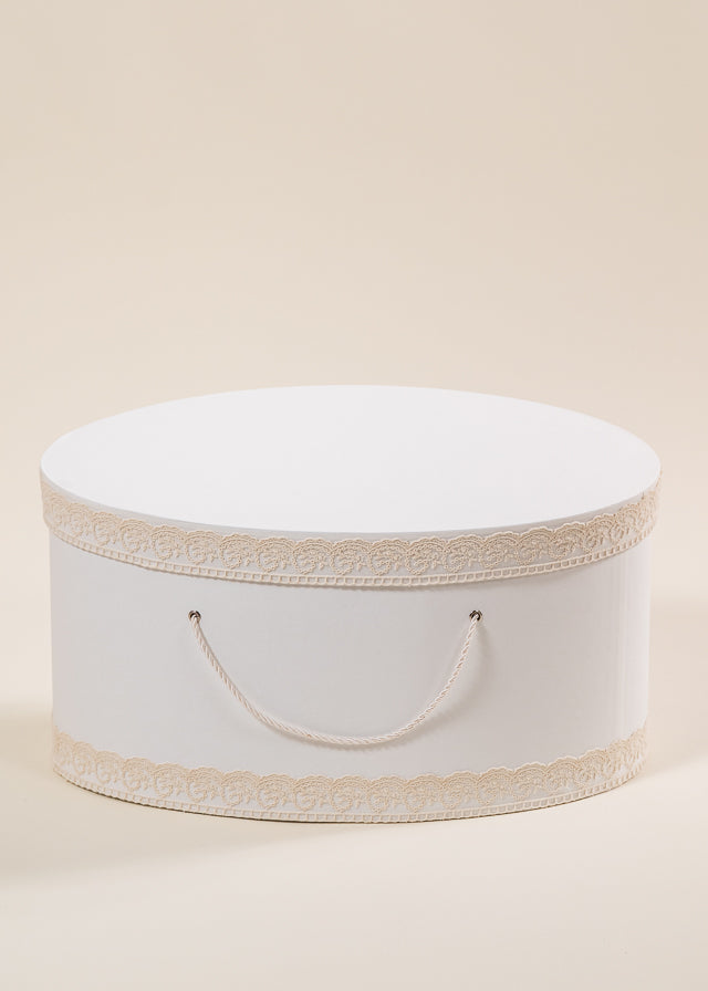 Set Botez Dorina 4 Piese Rochie Trusou Lumanare si Cufar Personalizat Botez AnneBebe