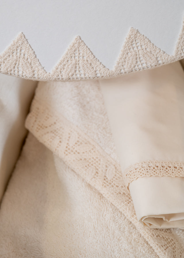 Otilia 3 Piece Baptism Set, Candle, Trunk and Personalized Chest AnneBebe