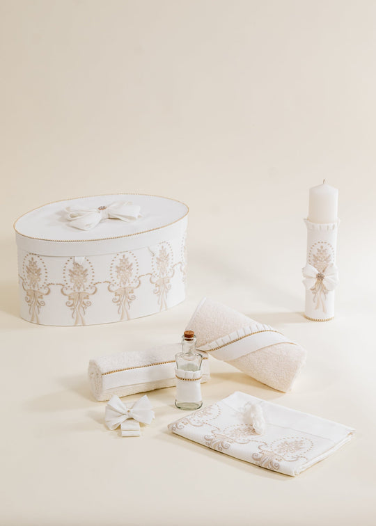 Set Botez Nicole 3 Piese, Lumanare, Trusou si Cufar Personalizat Botez AnneBebe