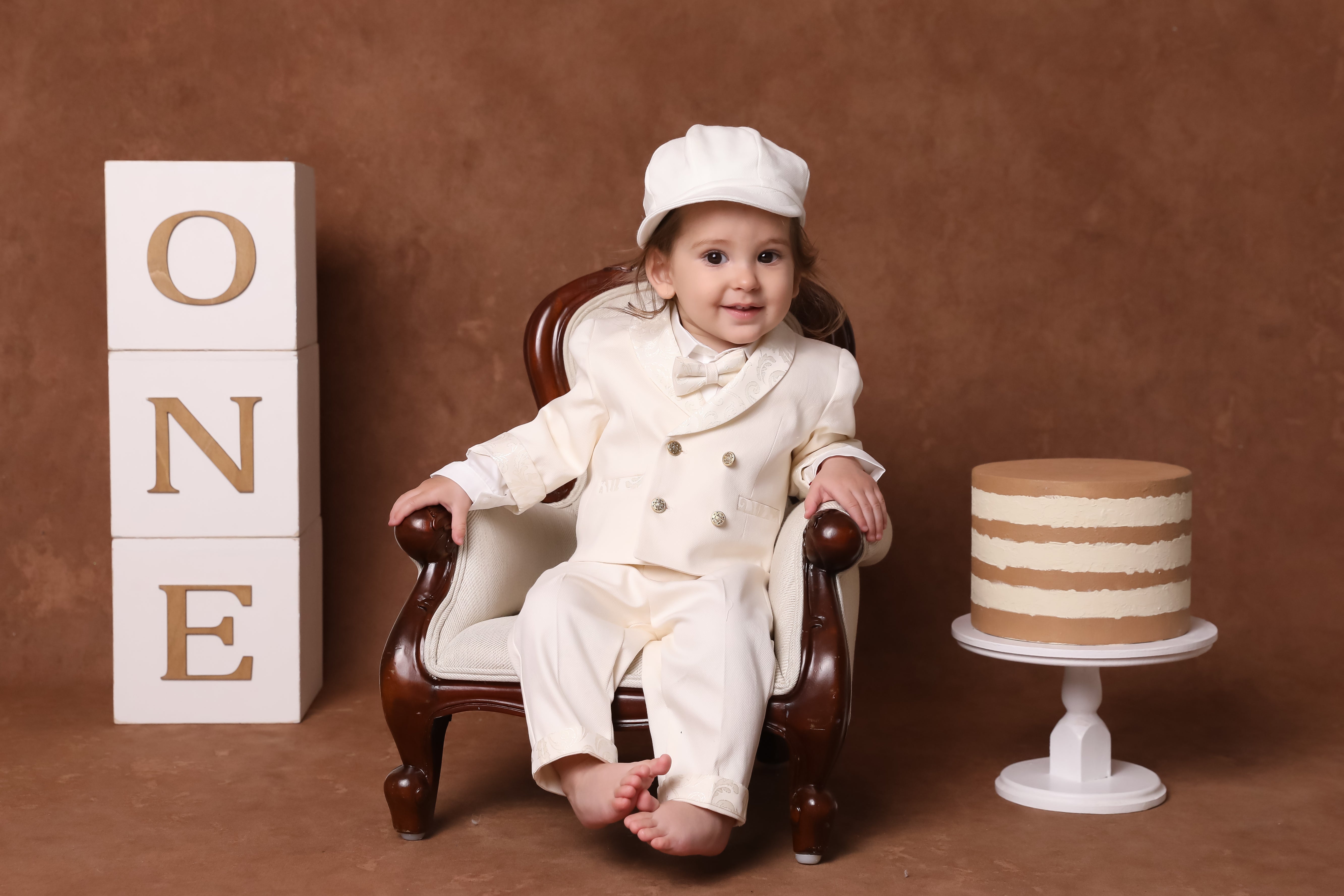 Set Botez Lucas 3 Piese, Costum, Trusou si Lumanare Personalizat Botez AnneBebe