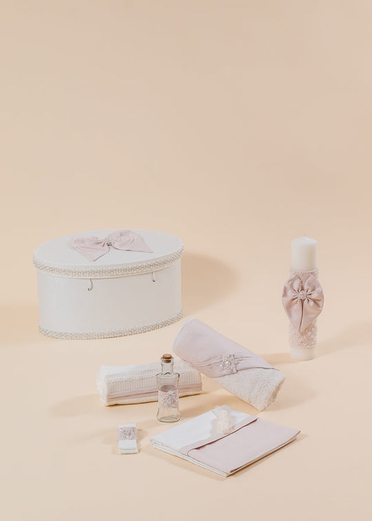 Set Botez Patricia 3 Piese Lumanare Trusou si Cufar Personalizate AnneBebe