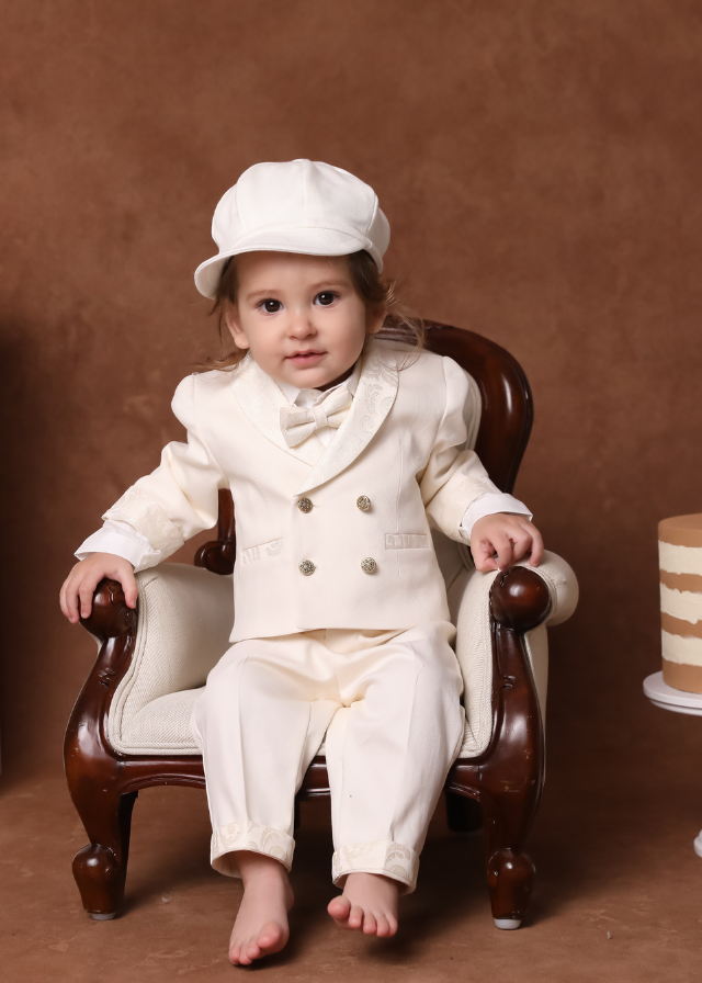 Set Botez Lucas 3 Piese, Costum, Trusou si Lumanare Personalizat Botez AnneBebe