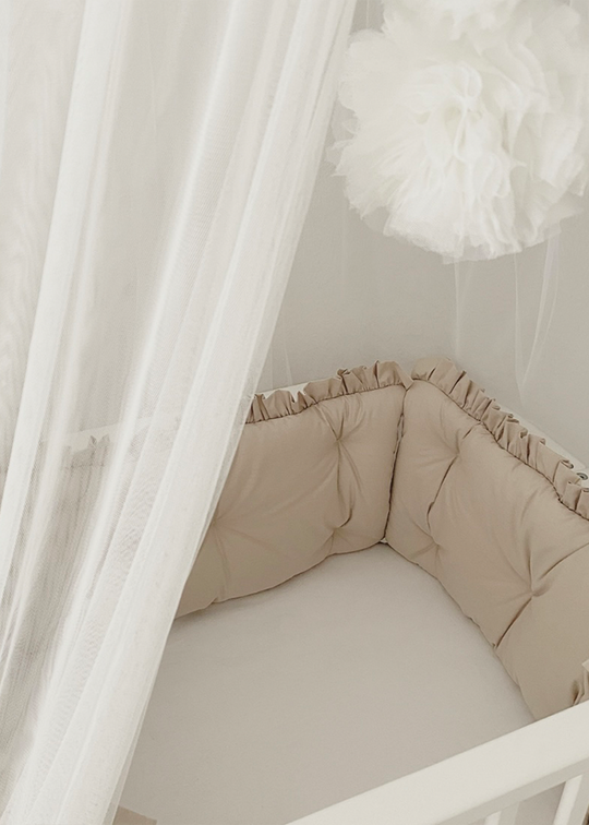 Бежеві огородження для ліжка