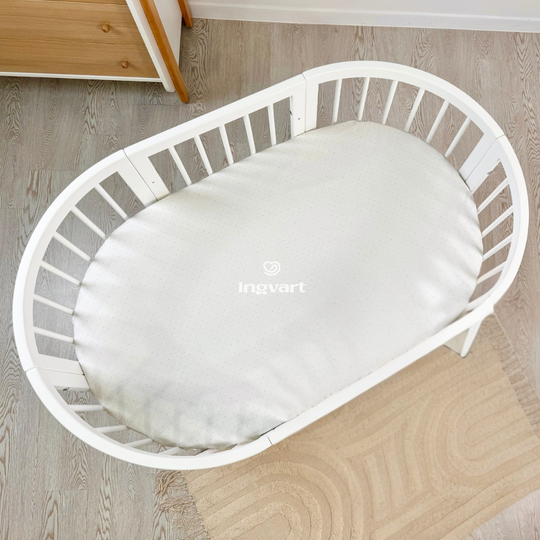 Cearceaf Alb cu Picouri Turcoaz pentru Patut Oval Smart 72x120 cm