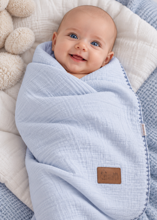 Patura din Muselina si Welsoft Bleu cu Margine Cusuta Decorativ BTU2808 – Mell Sweet Baby