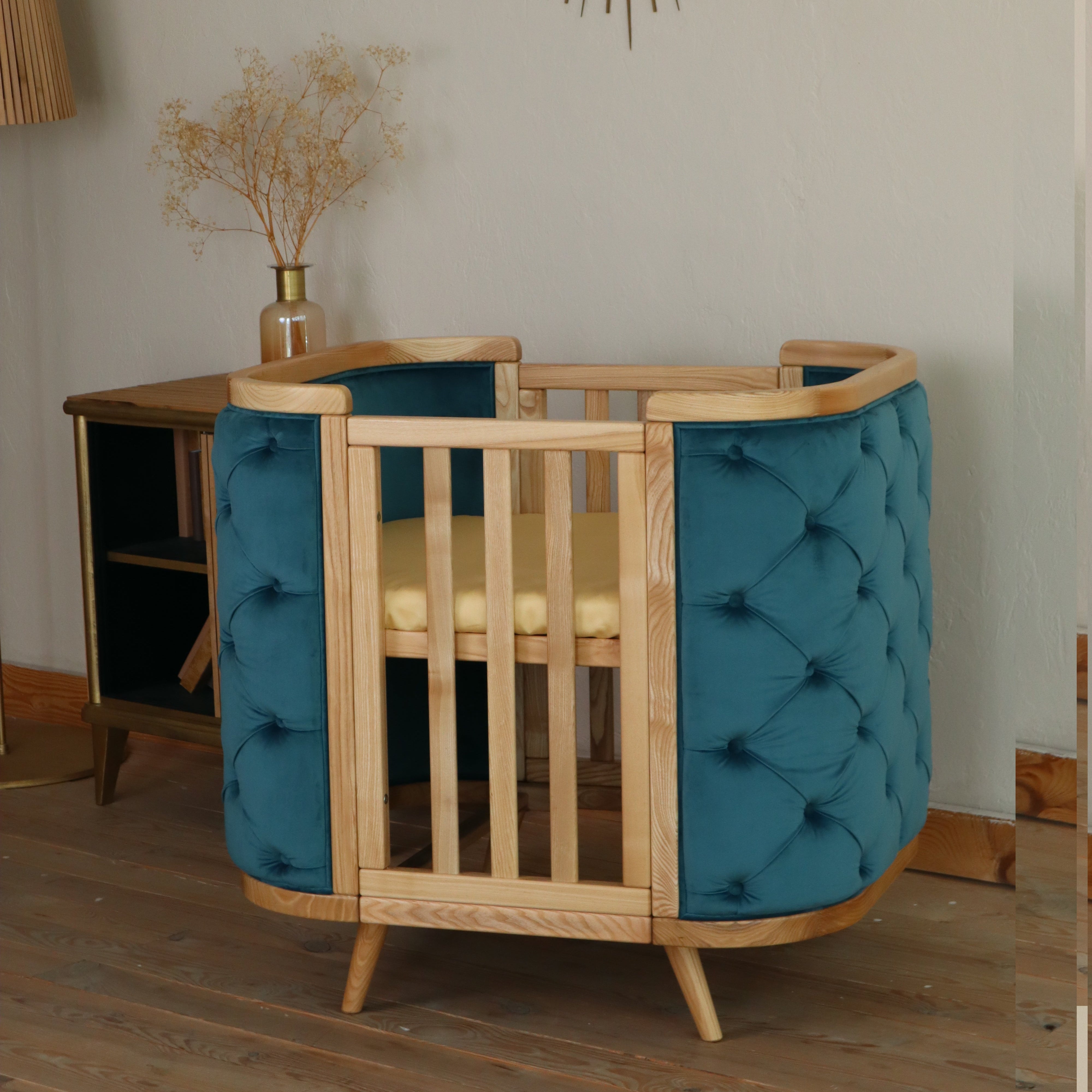 Patut bebe Capitonat Catifea Evolutiv Boho Chesterfield Alb Natur Ingvart