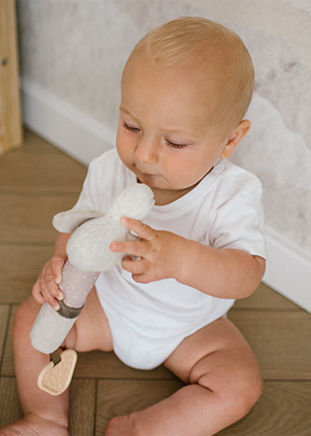 Cream Duck Squeaky Toy Zoe 1555 BabyOno