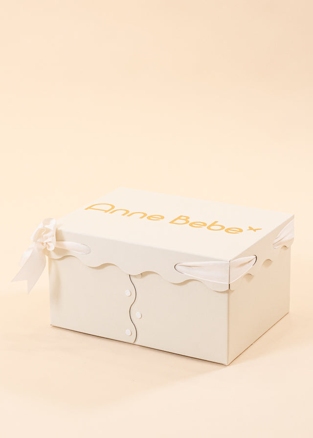 Luxury Square Cream Gift Box Cream Bow 38X28X20cm AnneBebe