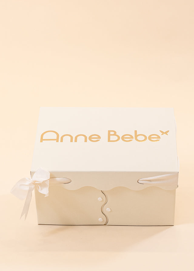 Luxury Square Cream Gift Box Cream Bow 38X28X20cm AnneBebe