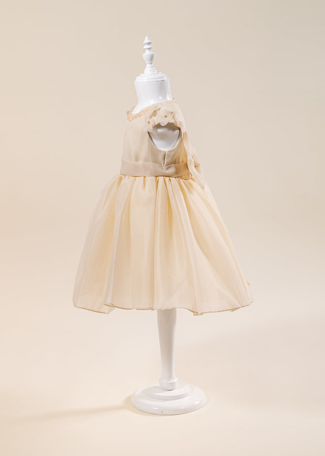 Rochie Ceremonie din Organza Bej cu Maneca Scurta L7002 Lugu