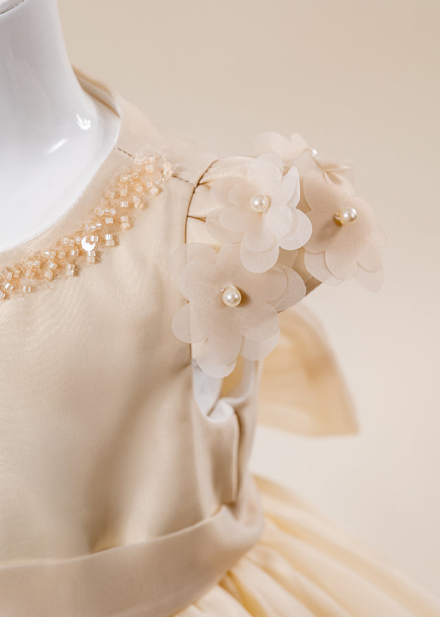 Rochie Ceremonie din Organza Bej cu Maneca Scurta L7002 Lugu