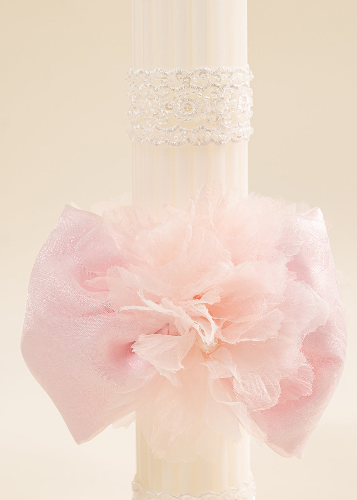 Lumanare Smaranda Funda Organza Si Flori Roz AnneBebe