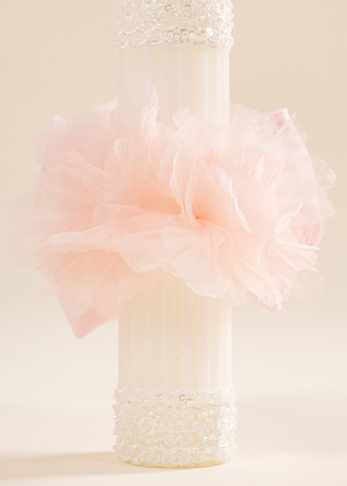 Lumanare Smaranda Funda Organza Si Flori Roz AnneBebe