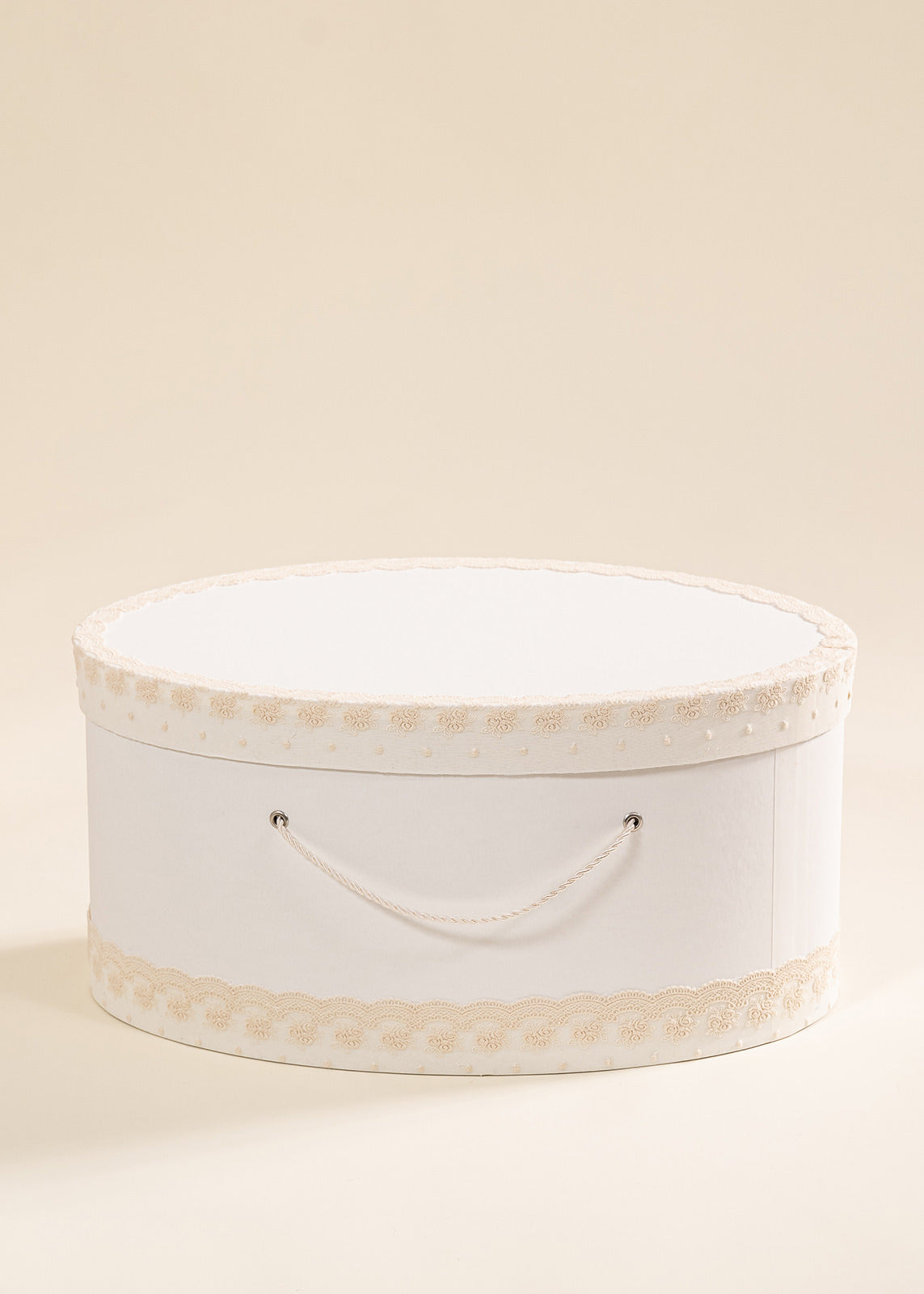 Cufar Mira Oval Crem cu Dantela Cappuccino AnneBebe