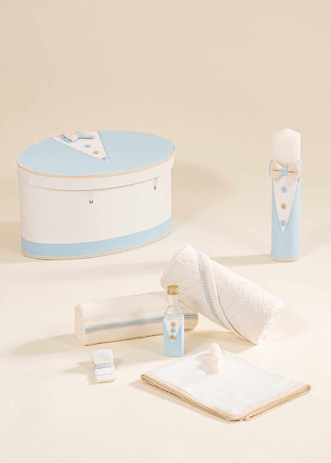 Set Botez Andrew 3 Piese, Lumanare, Trusou si Cufar Personalizat Botez AnneBebe