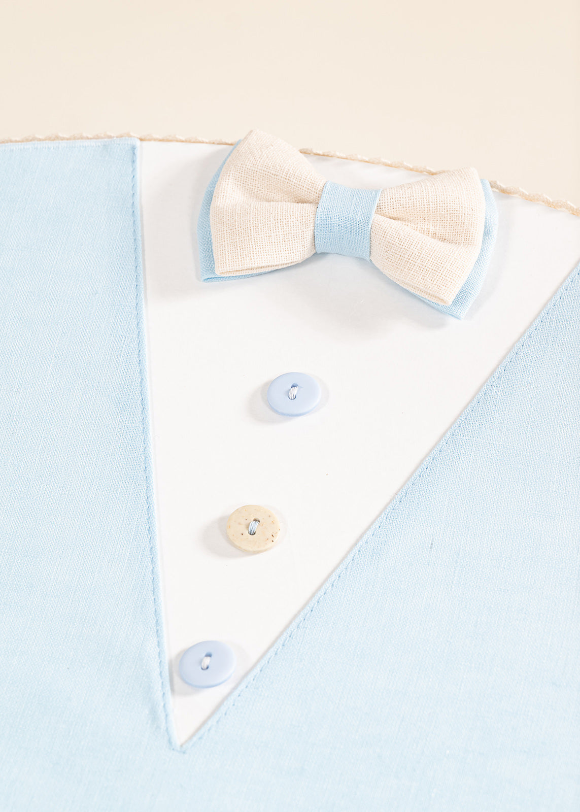 Set Botez Andrew 3 Piese, Lumanare, Trusou si Cufar Personalizat Botez AnneBebe