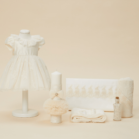Set Botez Gratiela 3 Piese, Rochita, Lumanare si Trusou Personalizat Botez AnneBebe