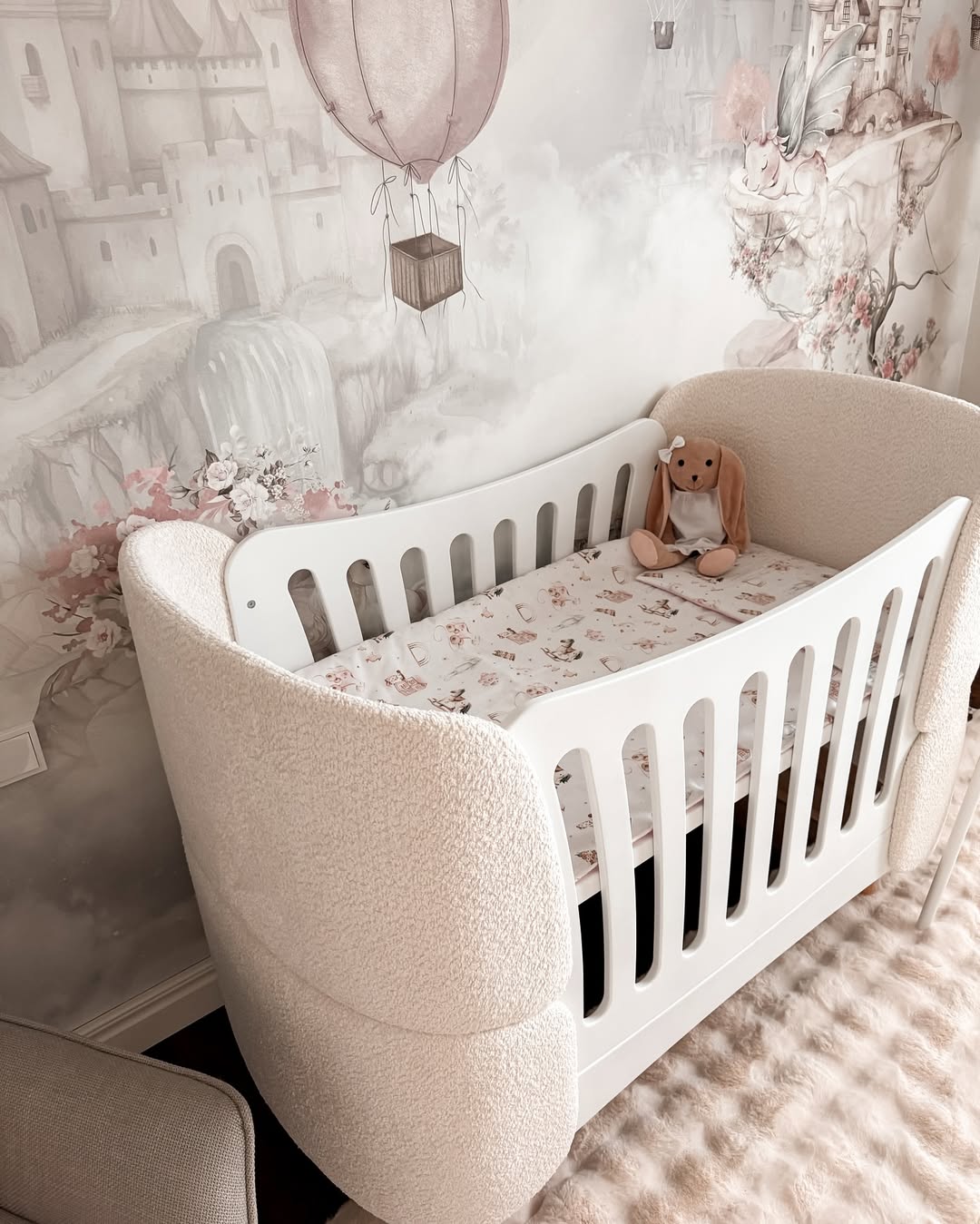 Premium Oval Convertible Crib Fly Bunny White Curly Design Quilted Fabric Loops 0-8 Years INGVART 