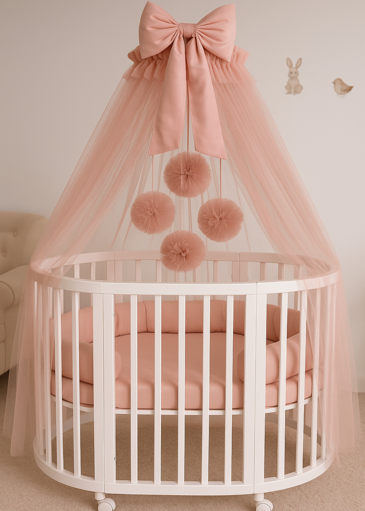 Baldachin Patut Fetite Tull Roz Pudra Cu Pompoane si Funda cu Suport Inclus AnneBebe