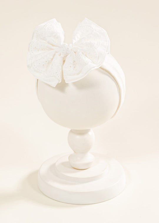 Bentita Zina Funda Crem Cu Broderie