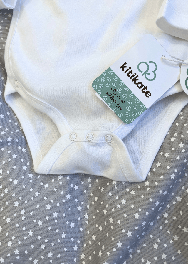 AnneBebe - Body Bebelusi cu Maneca Lunga Unisex Alb Bumbac Organic Petrecut S82166 Kity Kate