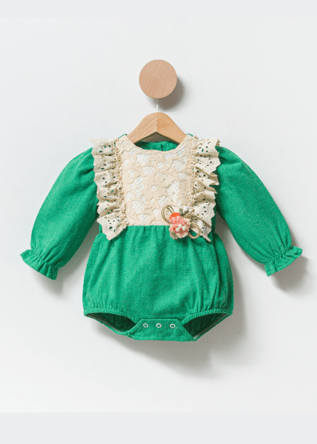 Body Elegant Fetite cu Maneca Lunga Verde cu Dantela Bej pe Bust 3348 - Camera Bebelusului